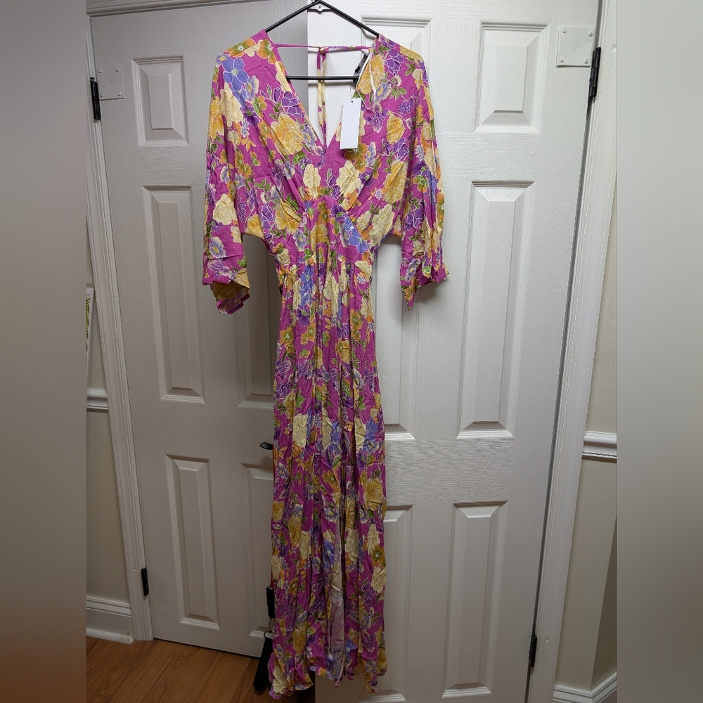 NWT Aakaa (Baltic Born) Cassidy Long Sleeve Hibiscus Maxi Dress Sz S